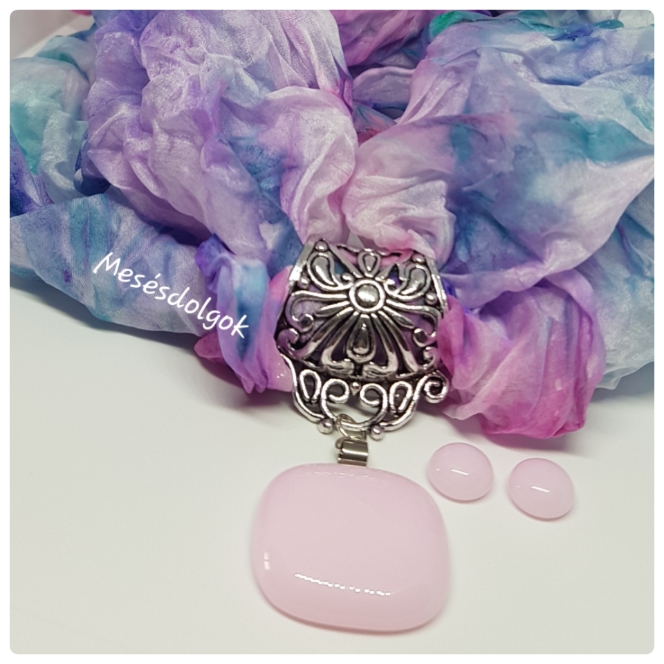 Selyem-és üvegékszer készítés